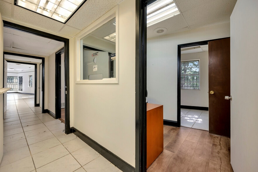 More Photos Of 2200 Evans Ave, Fort Worth Medical For Sale