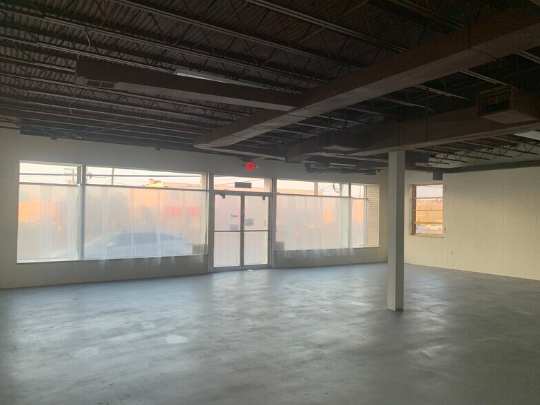 More Photos Of 5810-5814 Seminary Rd, Alexandria Freestanding For Lease
