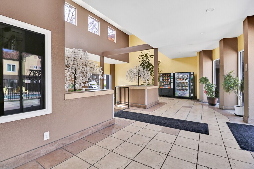 More Photos Of 15909 Vermont Ave, Paramount Apartments For Sale