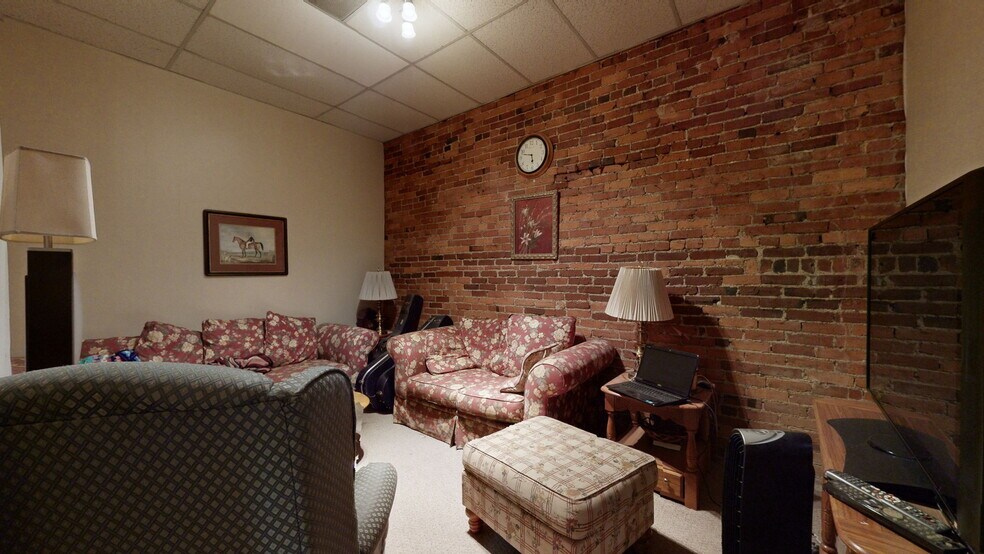 More Photos Of 208 3rd Ave N, Nashville Office For Sale