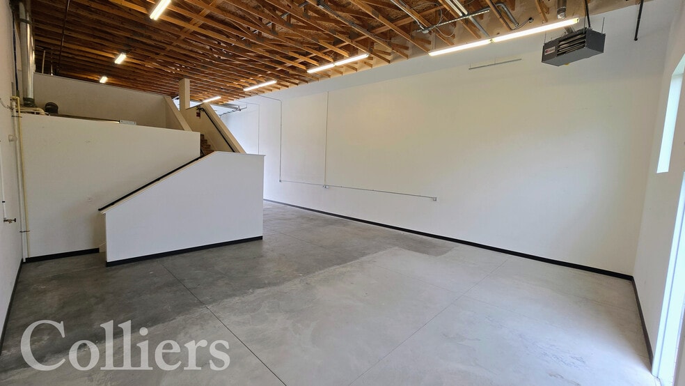 More Photos Of 1270-1300 E Fairview Ave, Meridian Light Distribution For Lease