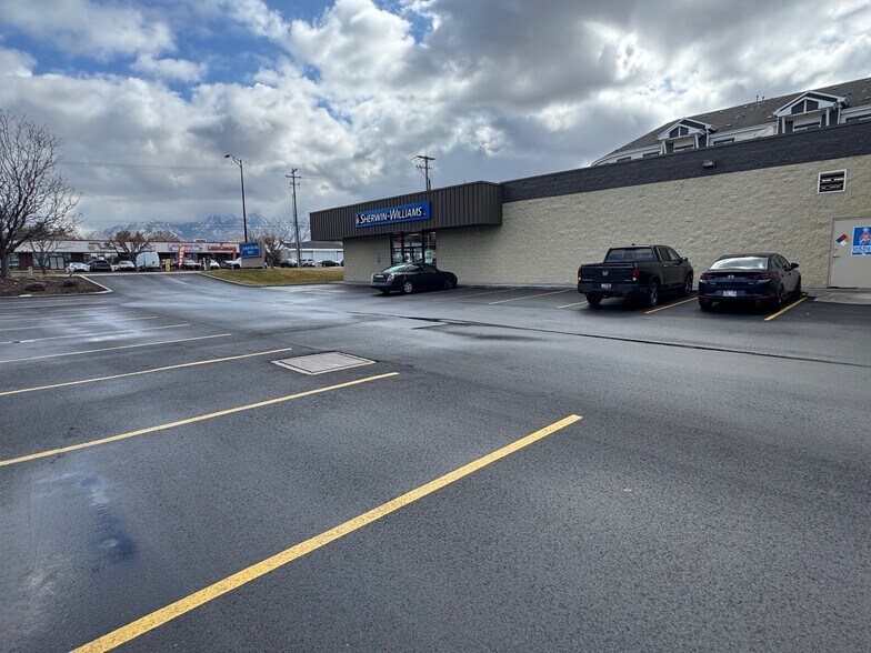 More Photos Of 9152 S 700 E, Sandy Freestanding For Lease