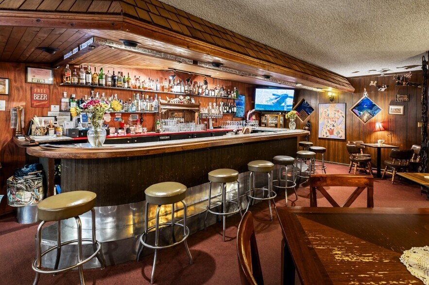 More Photos Of 535 Mill St, Grass Valley Restaurant For Sale