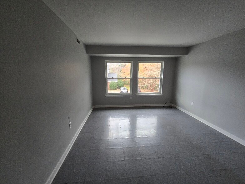 More Photos Of 201 Brickyard Dr, Dillwyn Apartments For Sale