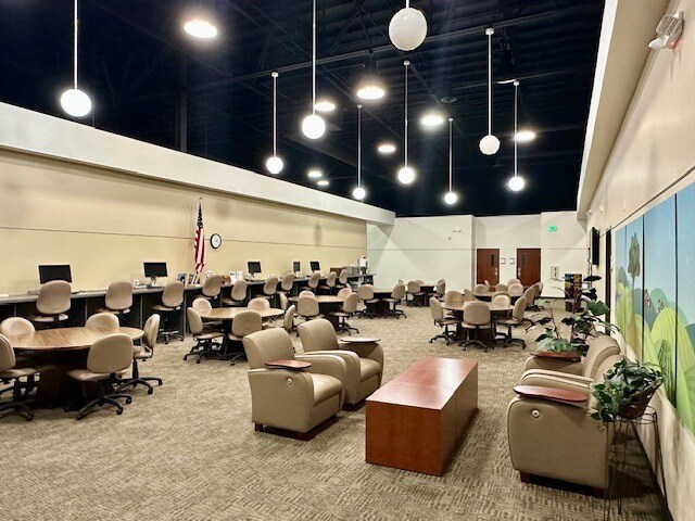 More Photos Of 40508 Murrieta Hot Springs Rd, Murrieta Freestanding For Lease