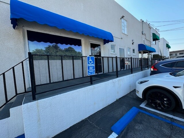 More Photos Of 2808 Honolulu Ave, Glendale Loft Creative Space For Lease
