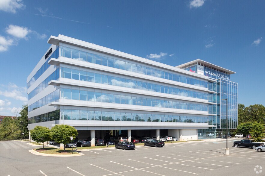 More Photos Of 14399 Penrose Pl, Chantilly Office For Lease