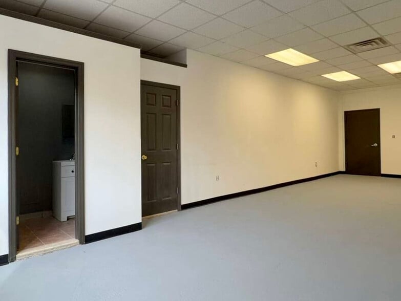 More Photos Of 18-17 42nd St, Astoria Light Distribution For Lease