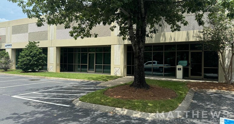 Primary Photo Of 318 Seaboard Ln, Franklin Office For Lease