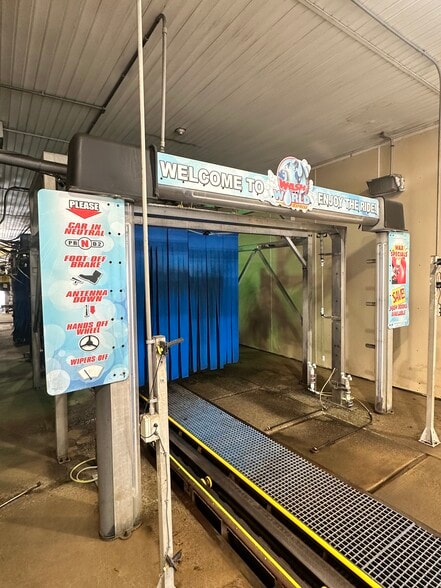 More Photos Of 7541 US-30, North Huntingdon Specialty For Sale