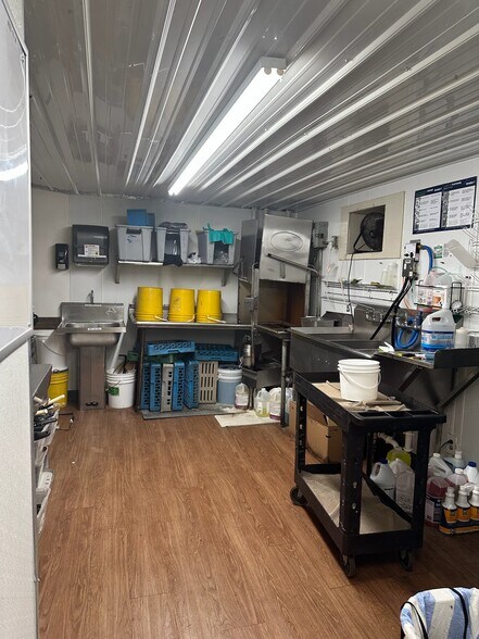 More Photos Of 108 N Phelps St, Decatur General Retail For Sale