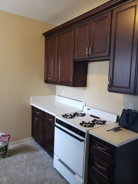 More Photos Of 383 W 14th St, San Pedro Apartments For Sale