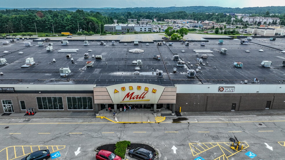 More Photos Of 550 Center St, Auburn Freestanding For Sale