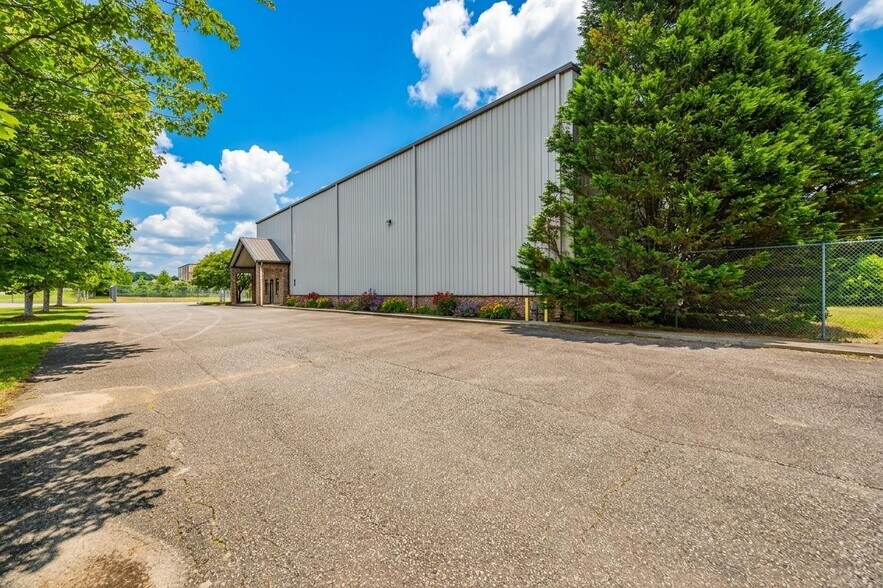 More Photos Of 1972 Red Oak Flats Rd, Dahlonega Warehouse For Sale