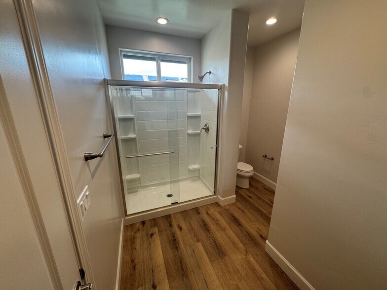 More Photos Of 116 Bundeson Dr, Hollister Apartments For Sale