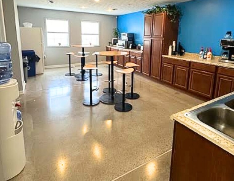 More Photos Of 1798 Marion Cardington Rd E, Marion Office For Lease