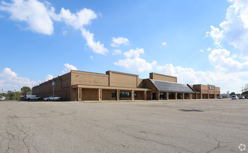 Primary Photo Of 240-310 N Wilson Rd, Columbus Unknown For Lease