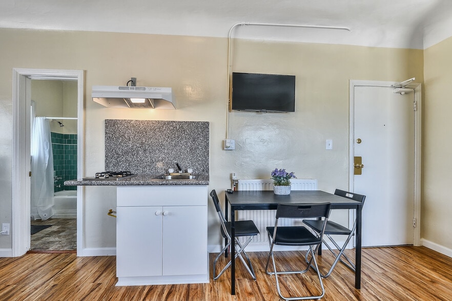 More Photos Of 721-729 S Alvarado St, Los Angeles Apartments For Lease