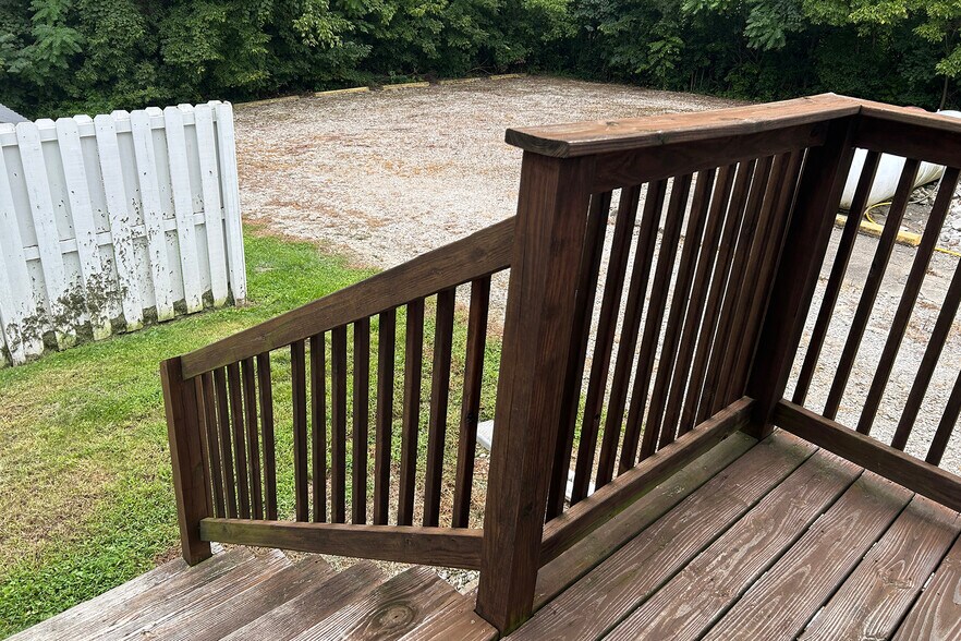 More Photos Of 1001 E Tulip Road, Solsberry Office For Lease