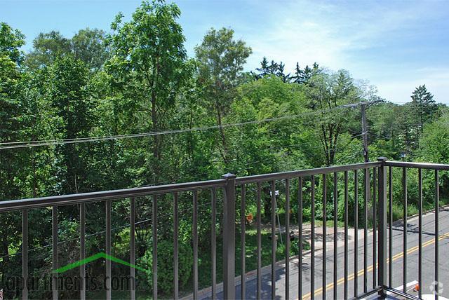 More Photos Of 14411 Excelsior Blvd, Minnetonka Apartments For Lease