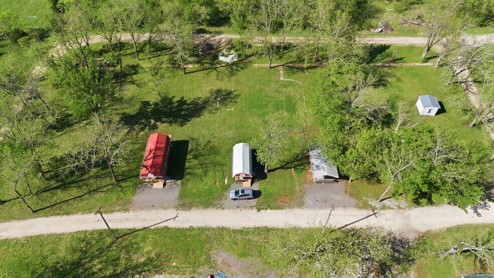 More Photos Of 74 2nd St, Moran Trailer Camper Park For Sale