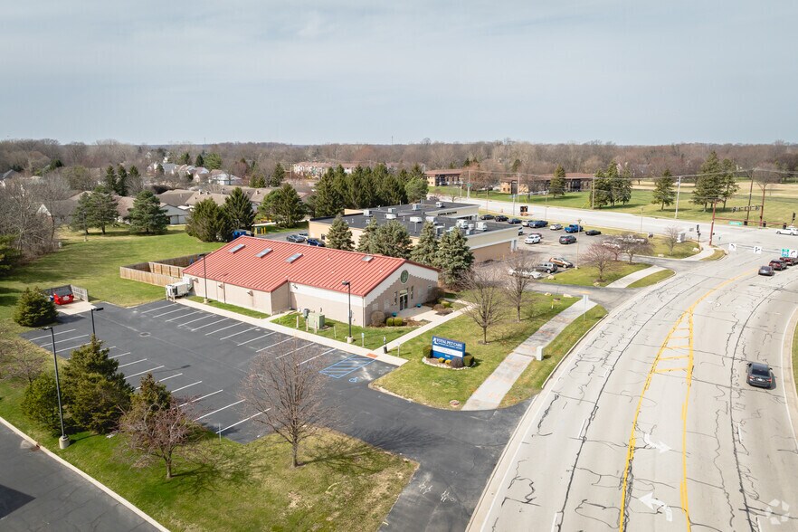 More Photos Of 3240 Briarfield Blvd, Maumee Veterinarian Kennel For Sale