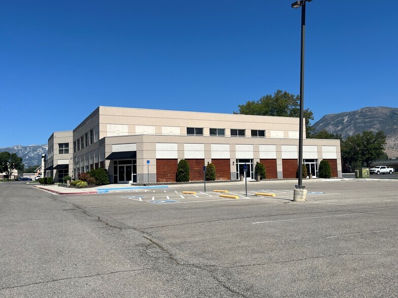 More Photos Of 338 E State Rd, American Fork Freestanding For Lease