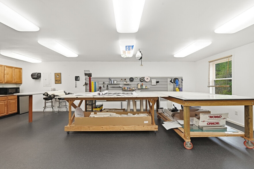 More Photos Of 508 Rodi Rd, Pittsburgh Flex For Sale
