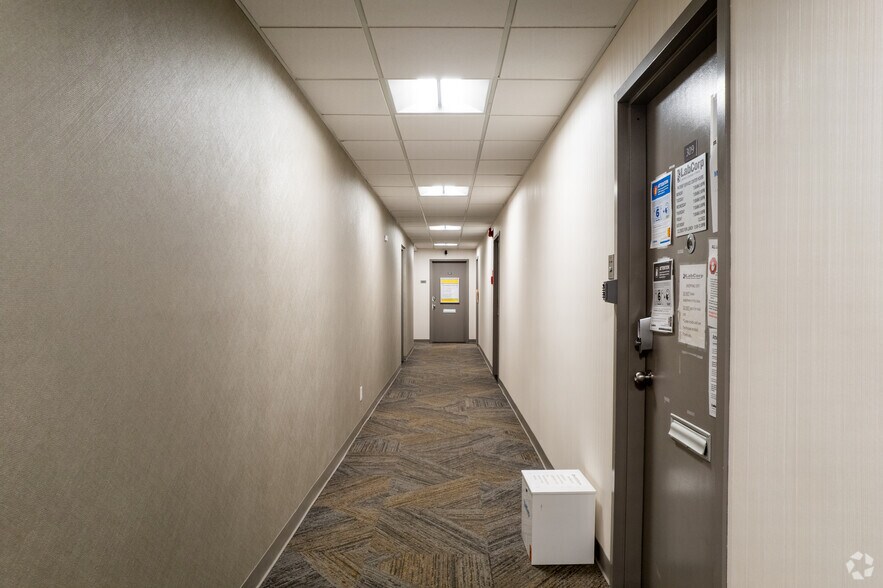 More Photos Of 100 Manetto Hill Rd, Plainview Medical For Sale