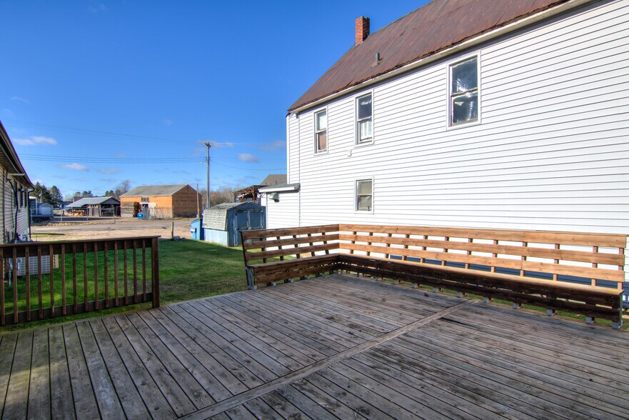 More Photos Of 115 Diamond St N, Ridgeland General Retail For Sale