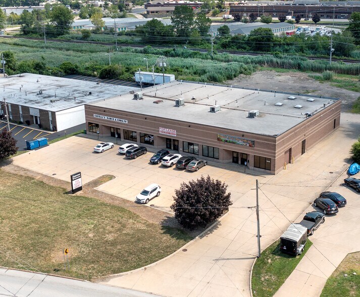 Primary Photo Of 7516 Tyler Blvd, Mentor Flex For Lease