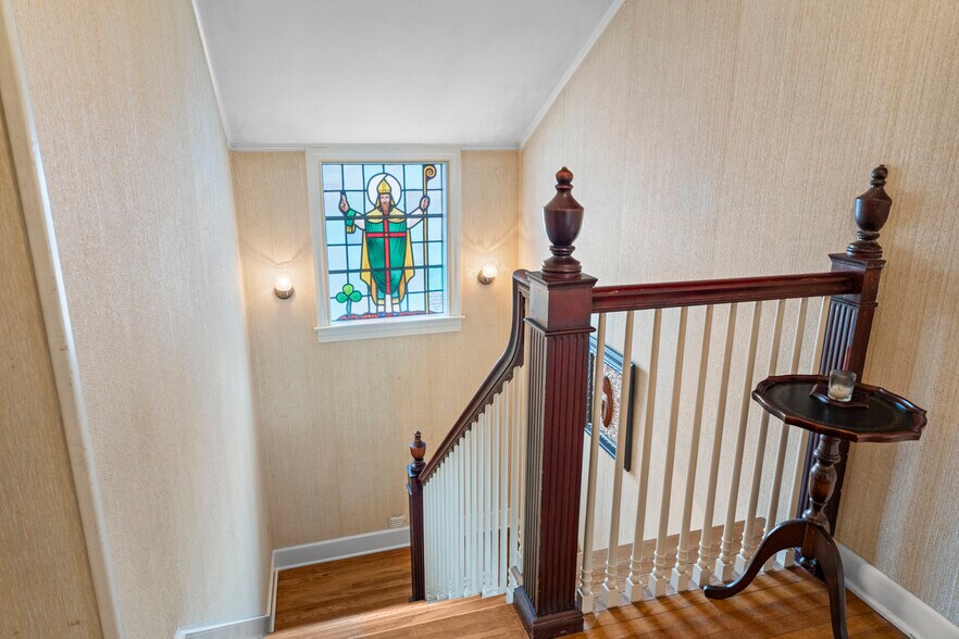 More Photos Of 32 E Main St, Mystic Office For Sale