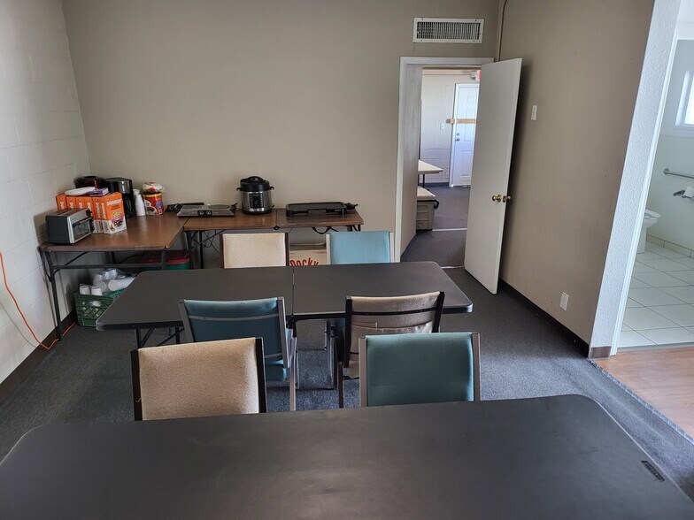 More Photos Of 1380 E Sahara Ave, Las Vegas Medical For Sale