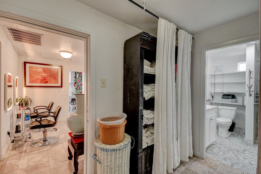 More Photos Of 3097 S Decatur Blvd, Las Vegas Office Residential For Sale