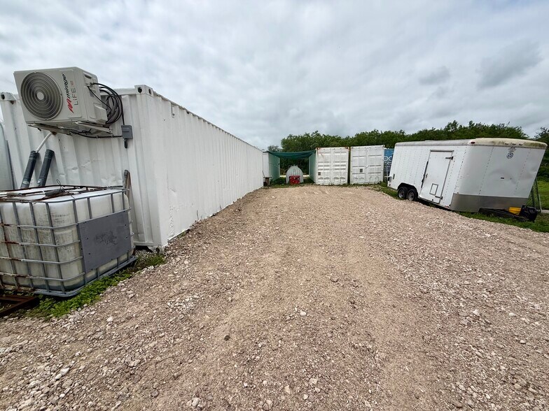 More Photos Of 1000 FM624, Orange Grove Industrial For Sale