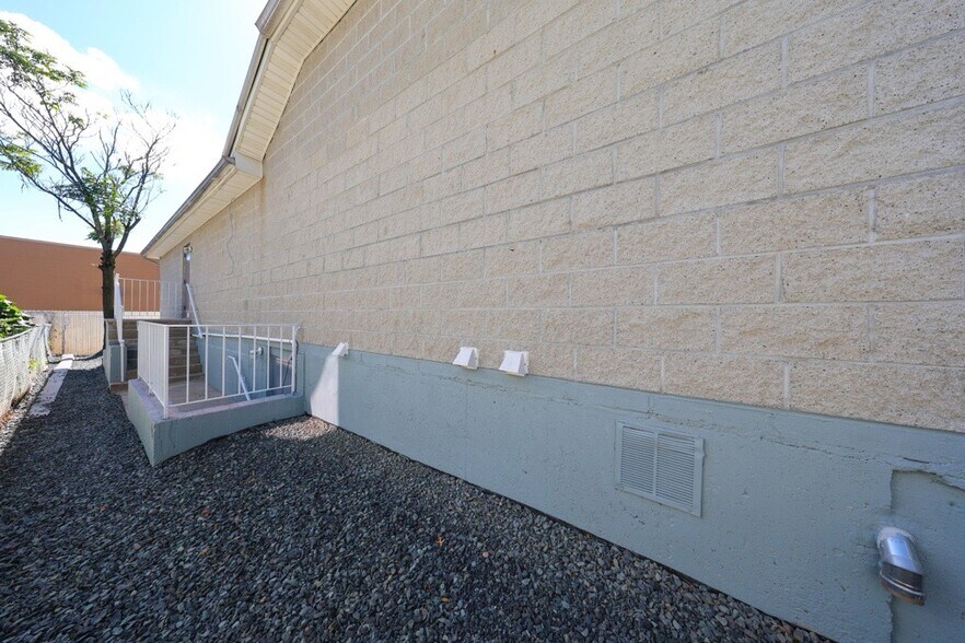 More Photos Of 472 Netherland Ave, Staten Island Healthcare For Sale