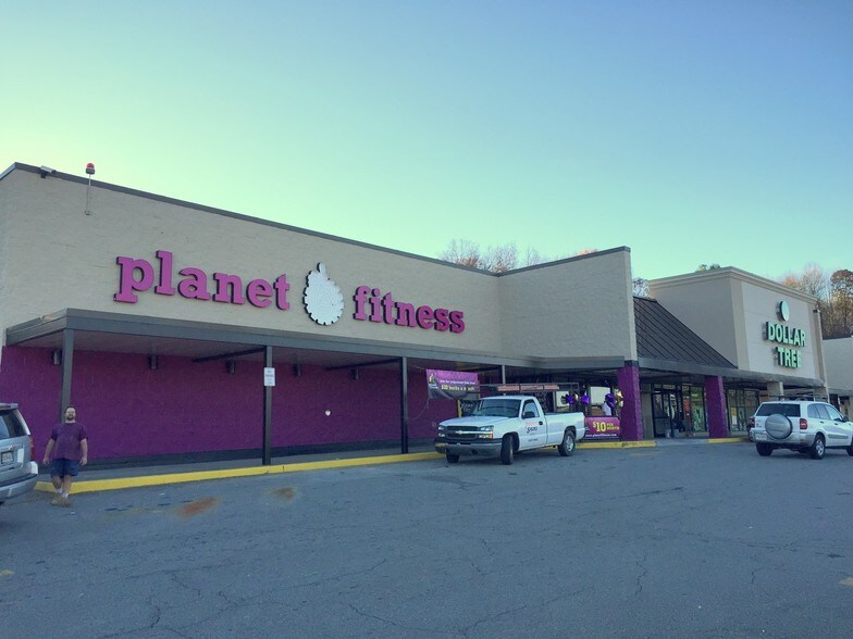 More Photos Of 2654 Greensboro Rd, Martinsville Unknown For Lease