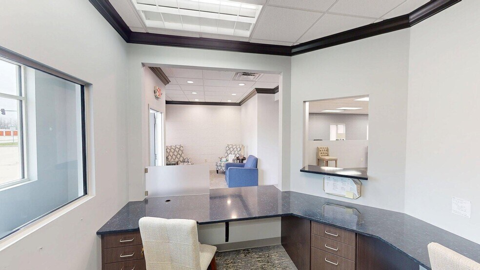 More Photos Of 1192 E Pershing Rd, Decatur Medical For Lease