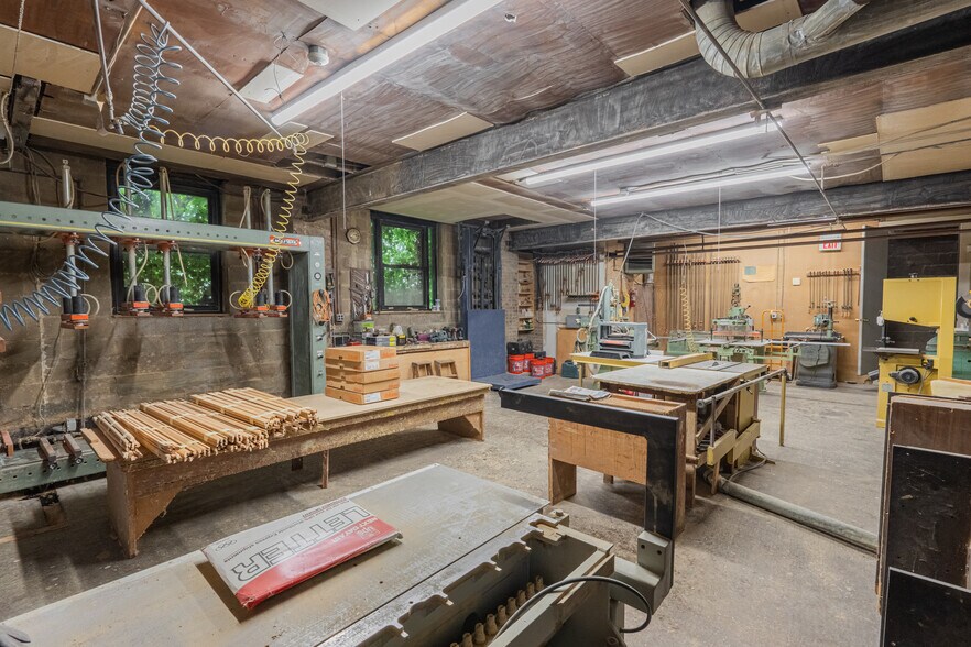 More Photos Of 209-211 Central Ave, East Newark Manufacturing For Sale