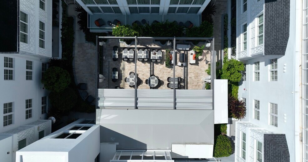 More Photos Of 334 20th St, Miami Beach Hotel For Lease