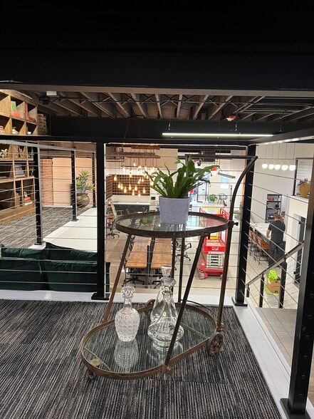 More Photos Of 132 W International Speedway Blvd, Daytona Beach Office For Lease