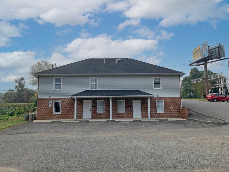 More Photos Of 128 E Garrison Blvd, Gastonia Medical For Lease