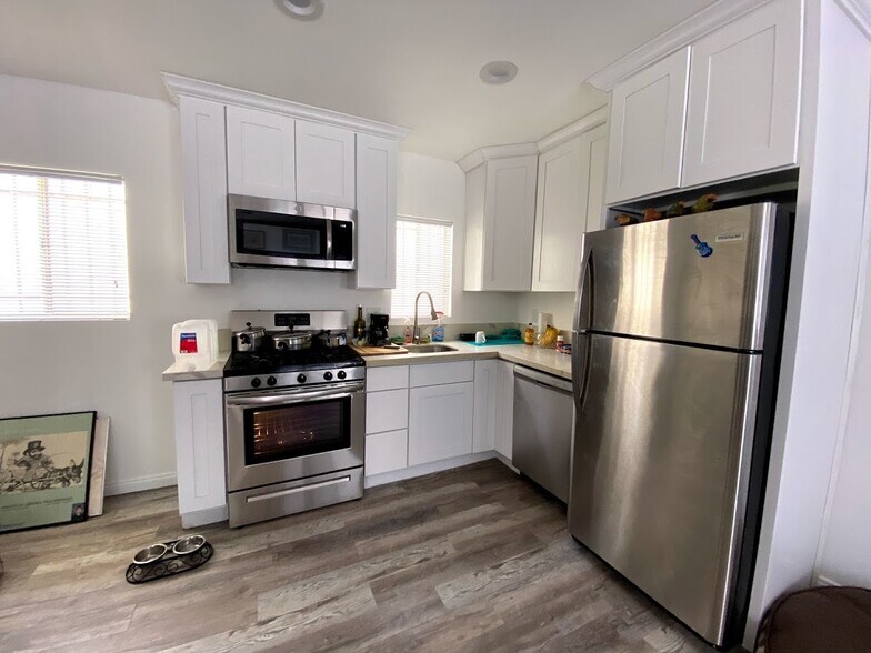 More Photos Of 748 Washington Blvd, Marina del Rey Office Residential For Lease