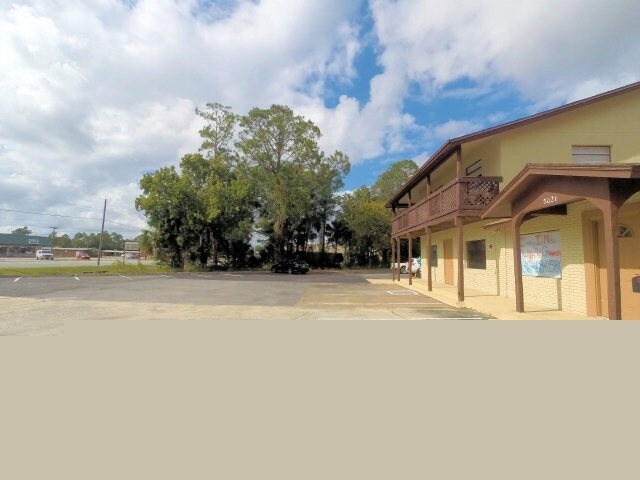 More Photos Of 502 N State St, Bunnell Storefront Retail Residential For Lease