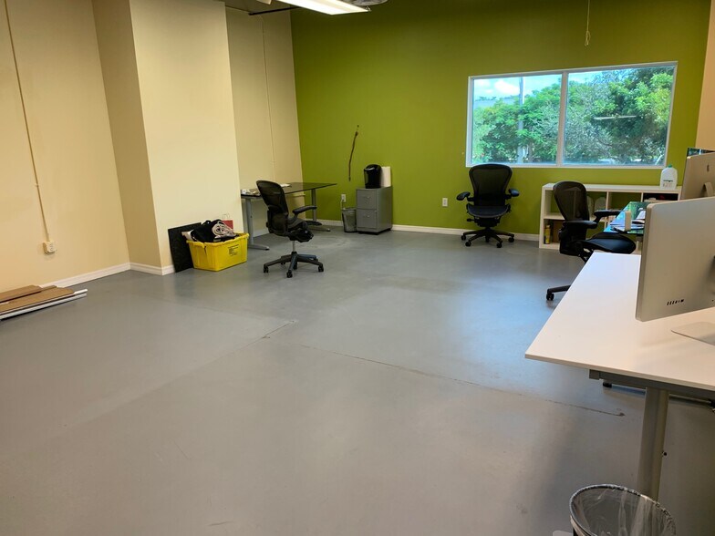 More Photos Of 3445-3499 High Ridge Rd, Boynton Beach Warehouse For Lease