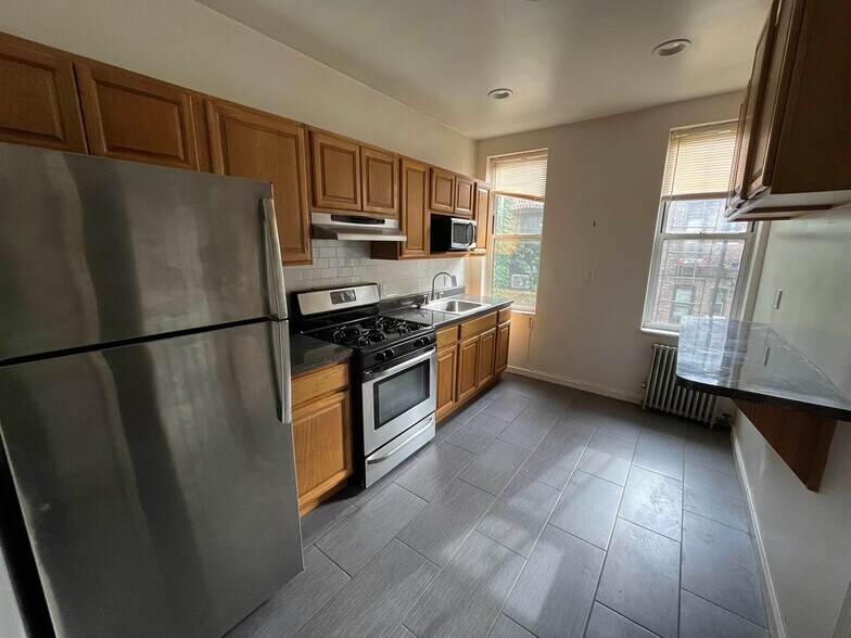 Primary Photo Of 34-03 42nd St, Long Island City Apartments For Sale