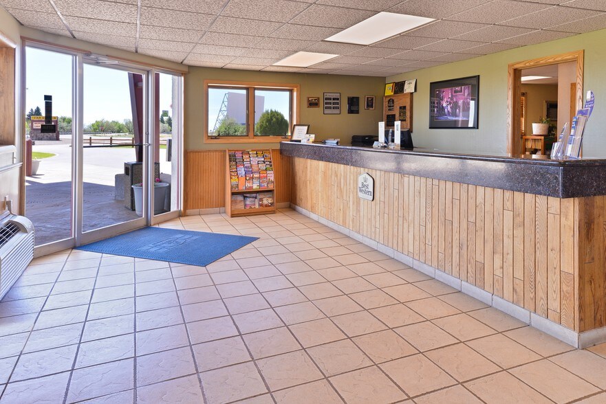 More Photos Of 2830 US Highway 160 W, Monte Vista Hotel For Sale