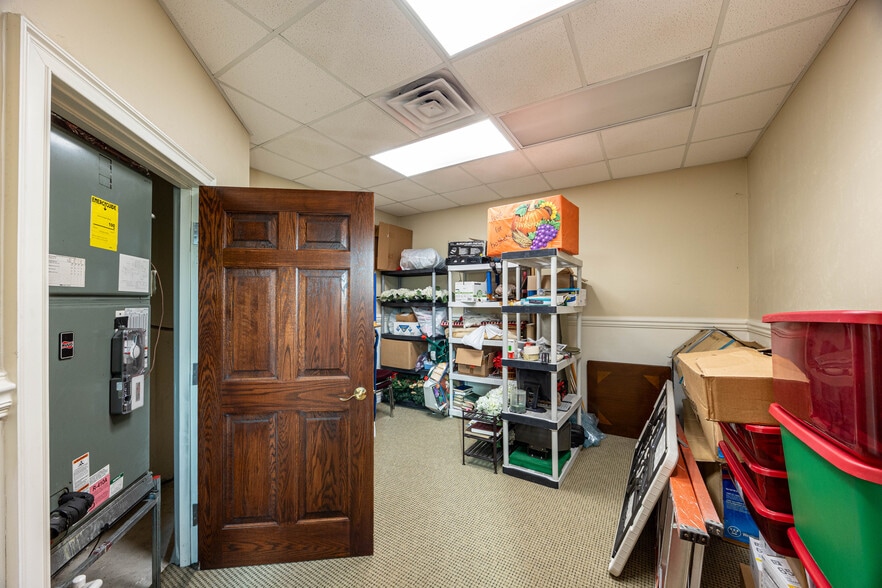 More Photos Of 5056 FL-47, Lake City Specialty For Sale