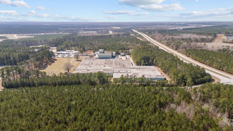 More Photos Of 197 Bosch Blvd, New Bern Warehouse For Lease