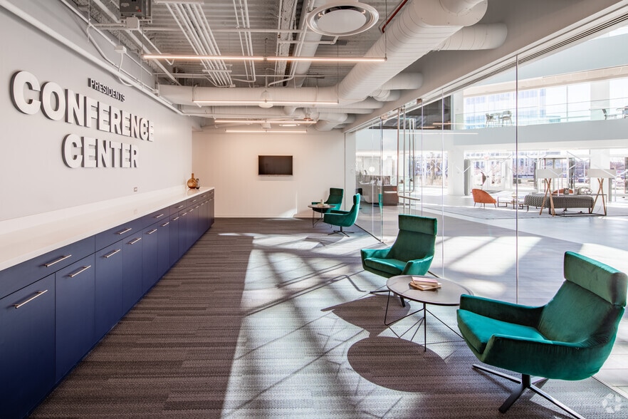 More Photos Of 8600 W Bryn Mawr Ave, Chicago Office For Lease